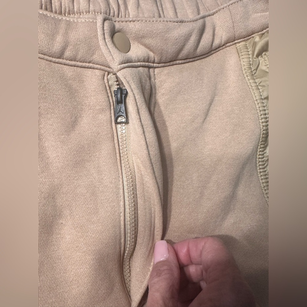 Nike Air Jordan Flight MVP Fleece Joggers Size Small Nearly New Desert Beige - Picture 8 of 11